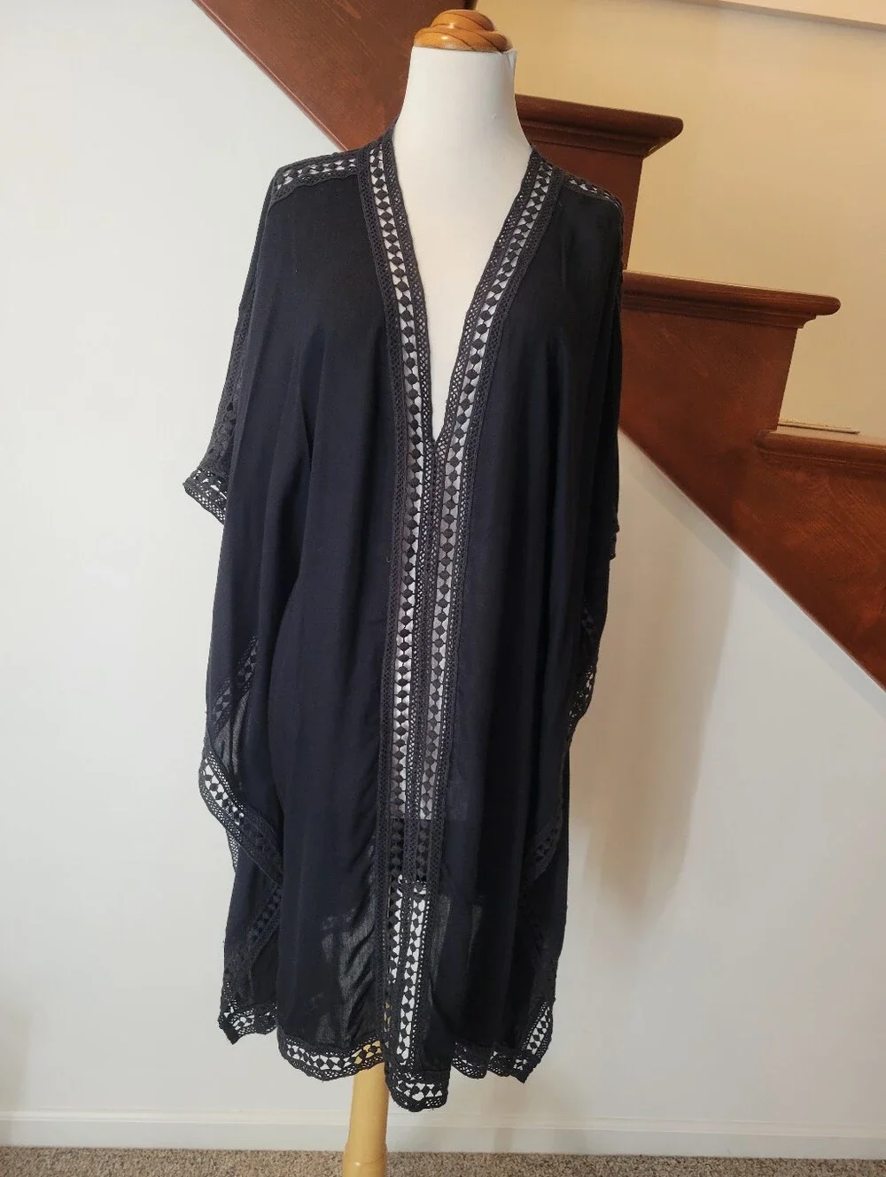 Tommy Bahama lightweight black